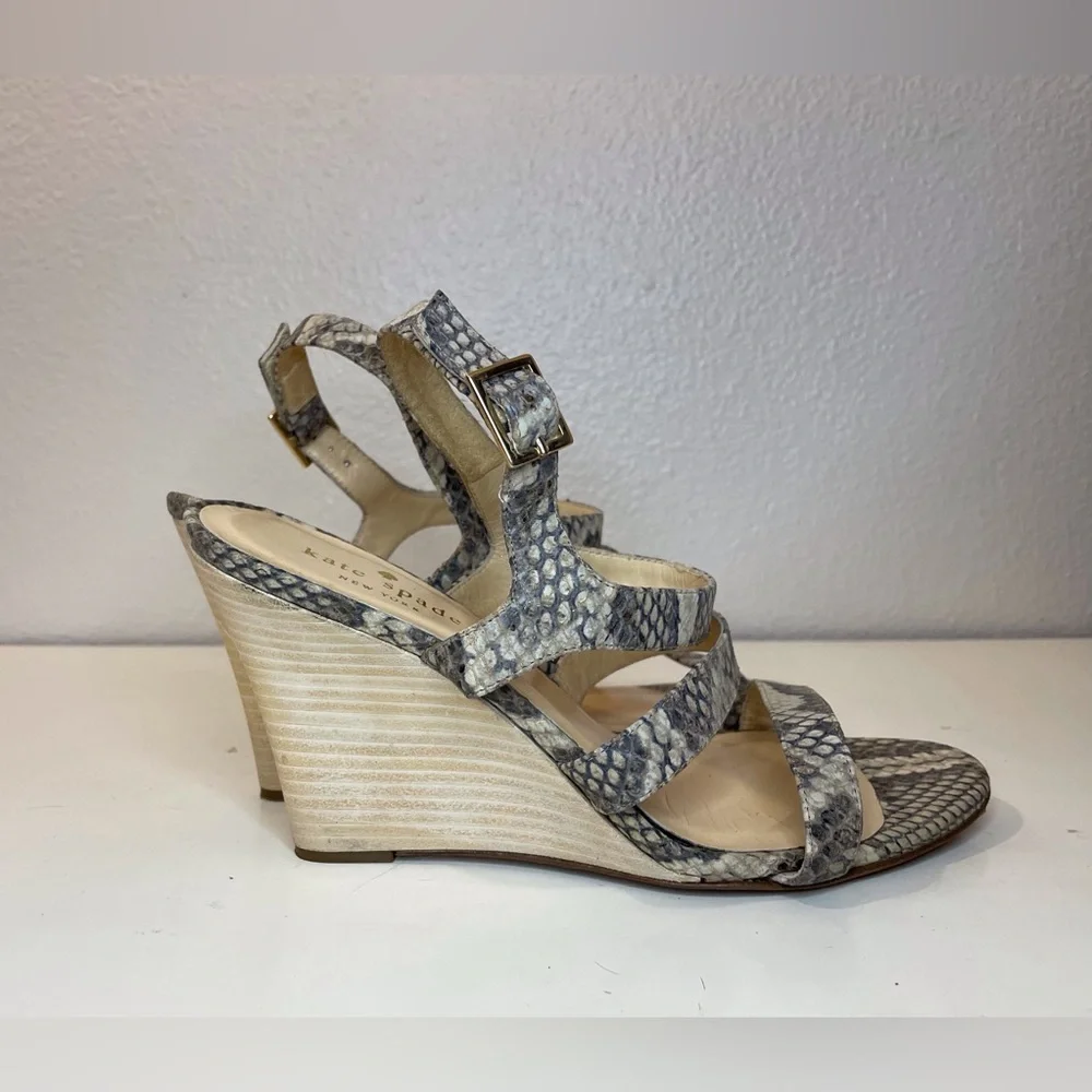 Kate Spade‎ Snakeskin Pattern Wedges Sandals Size 7 B